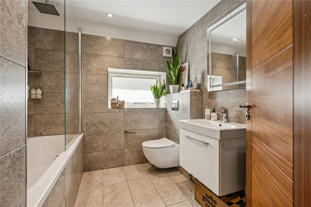 Atheldene Road, London, SW18, photo 5