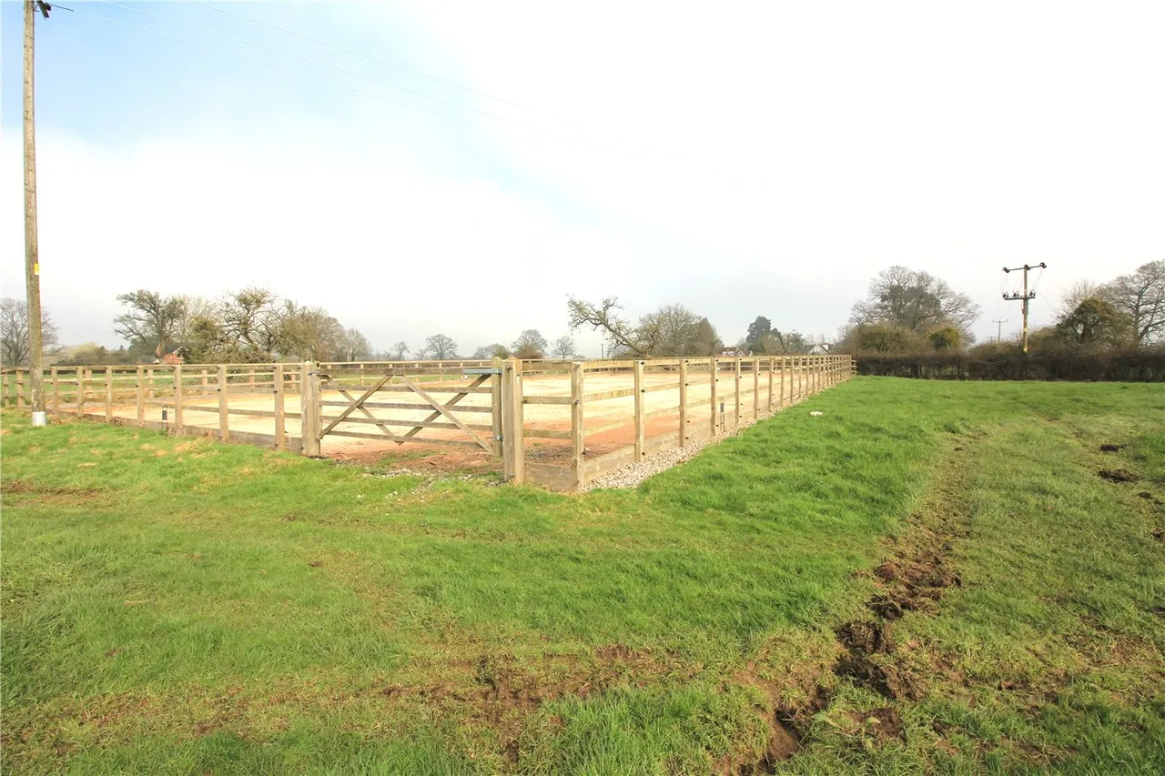 Moat Lane, Taynton, Gloucester, Gloucestershire, GL19, photo 8