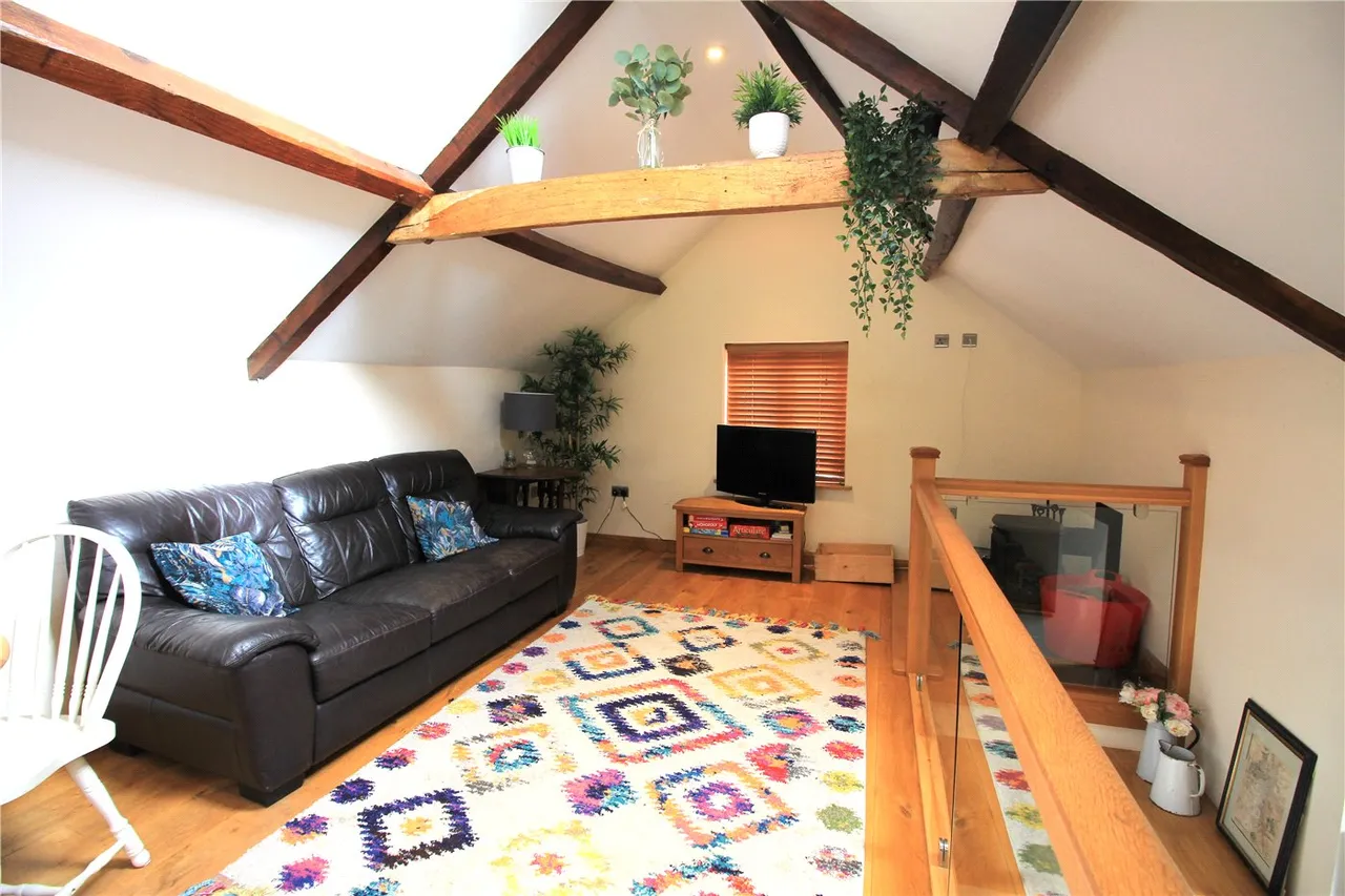Moat Lane, Taynton, Gloucester, Gloucestershire, GL19, photo 5