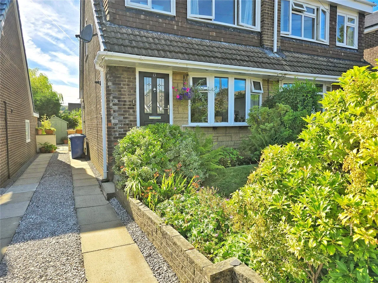 Daffodil Close, Haslingden, BB4, photo 21