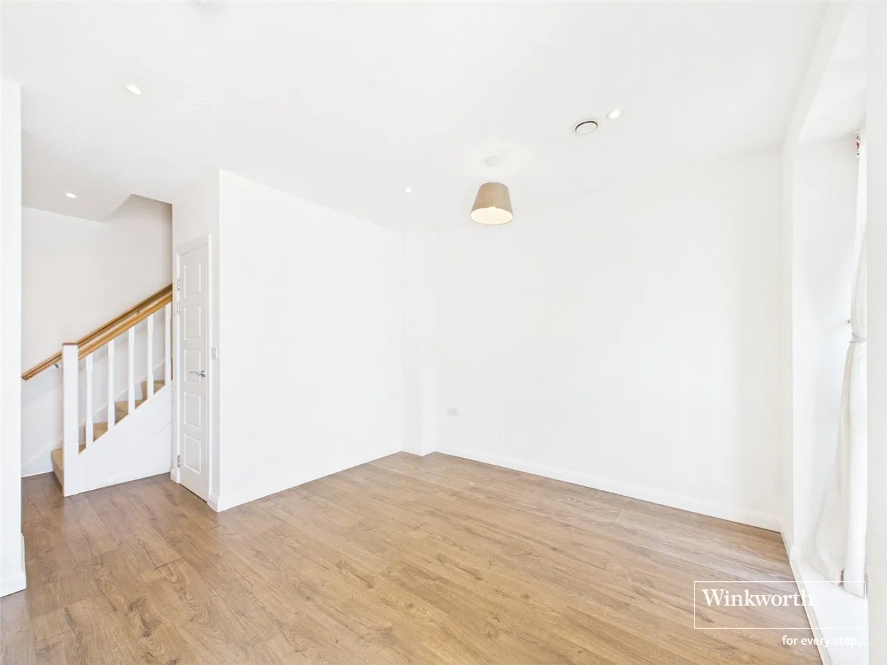 Coxwell Boulevard, Colindale,, London, NW9, photo 12