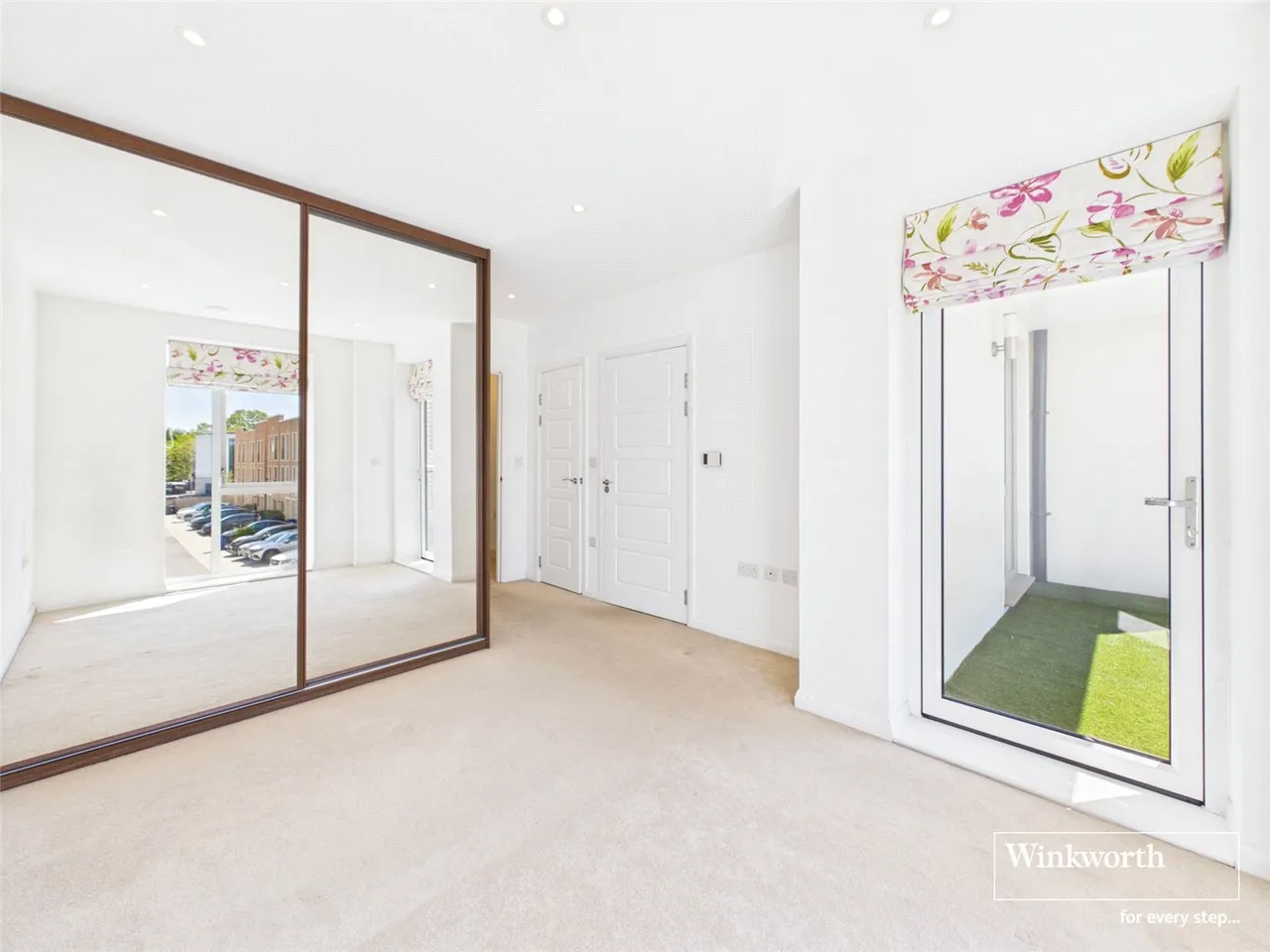 Coxwell Boulevard, Colindale,, London, NW9, photo 7