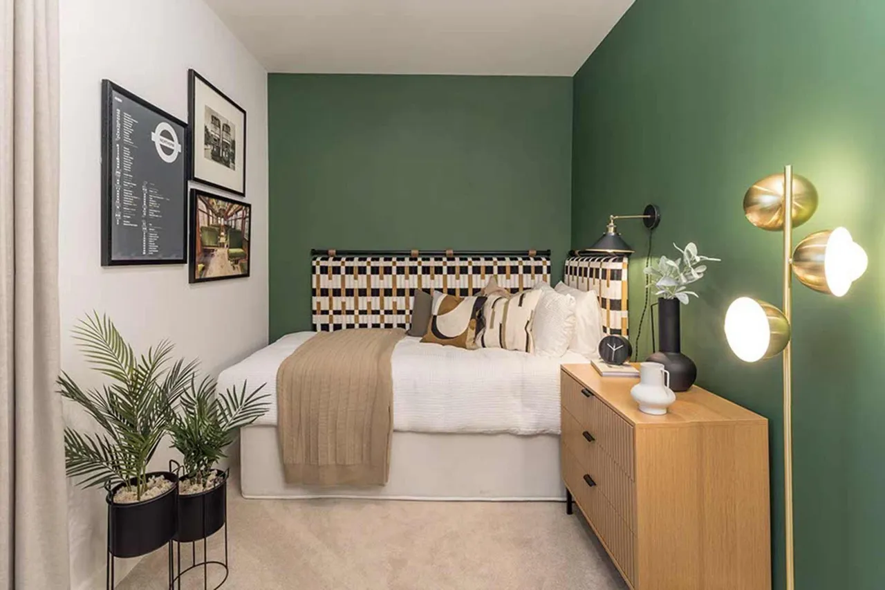 High Road, London, N12, photo 8