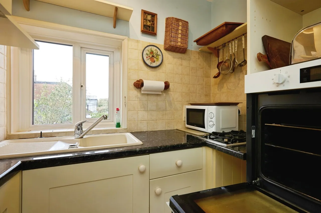 St. Edwards Court, Shaftesbury, SP7, photo 9