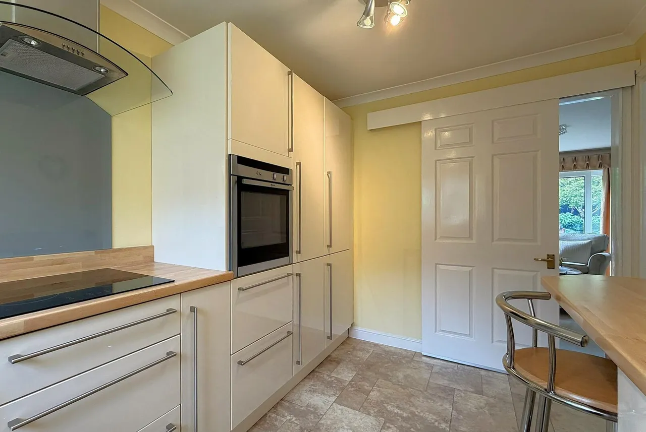 Woodfield, Belbroughton, photo 8