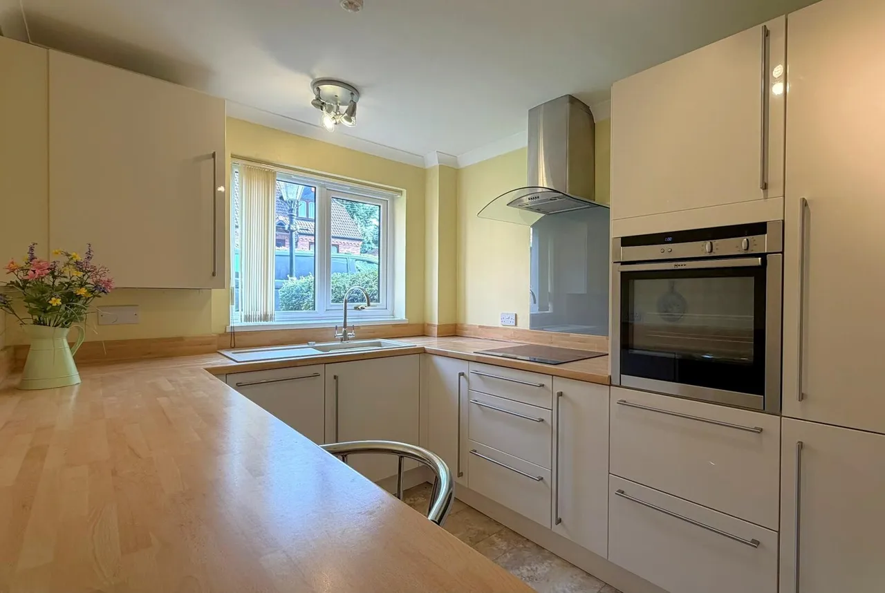 Woodfield, Belbroughton, photo 7