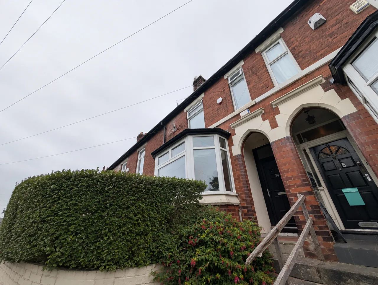 3 bed house to rent — Douglas Street, Salford M7