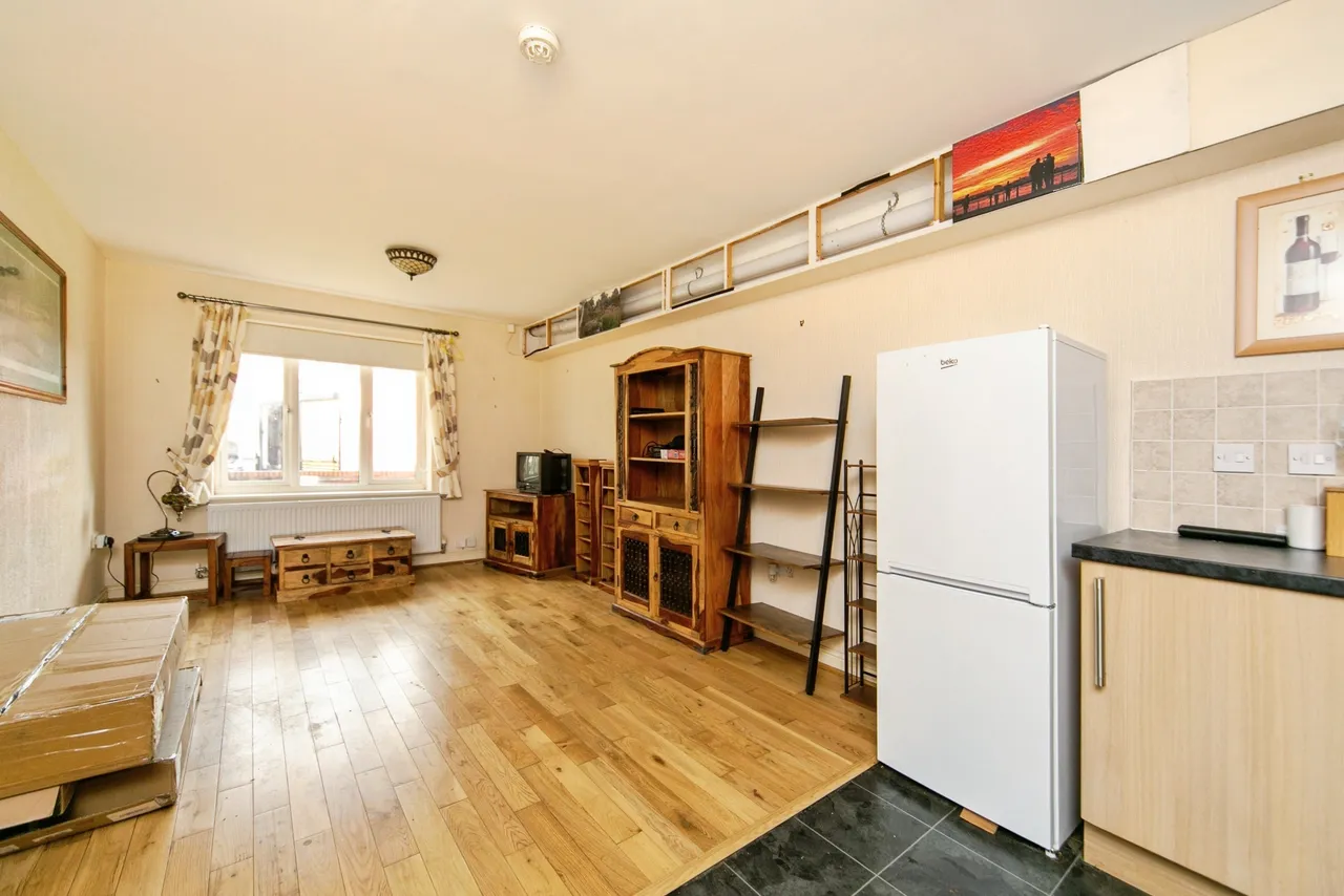 44 New Chester Road, Wirral, photo 5