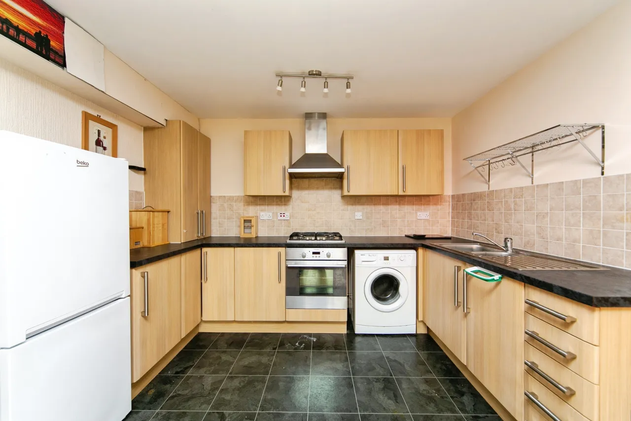44 New Chester Road, Wirral, photo 3