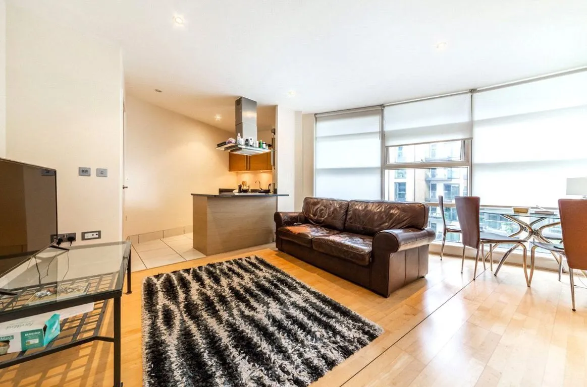 1 bed flat for sale — Kingfisher House, Nine Elms