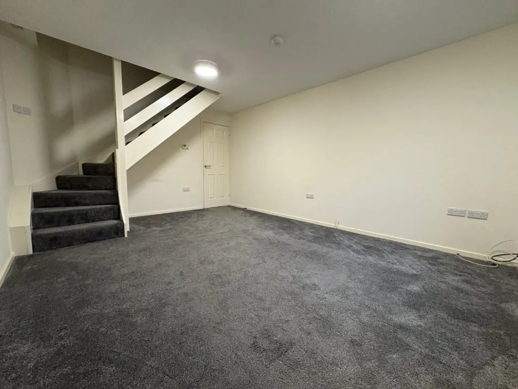 Sandpiper Road, Thorpe Hesley, photo 3