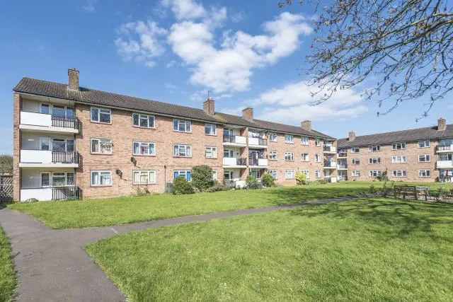 2 bed flat for sale, Hawksmoor Road, Oxford, OX2