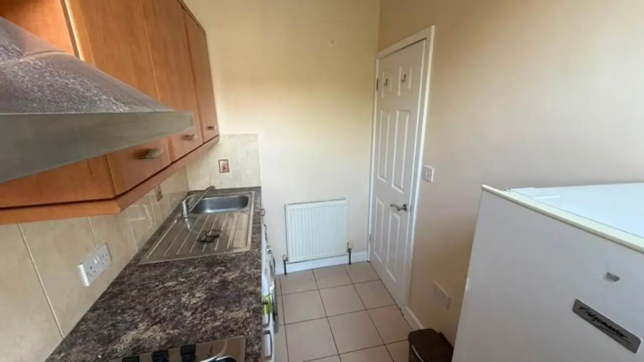 1 bed house to rent, Links Road, London, SW17