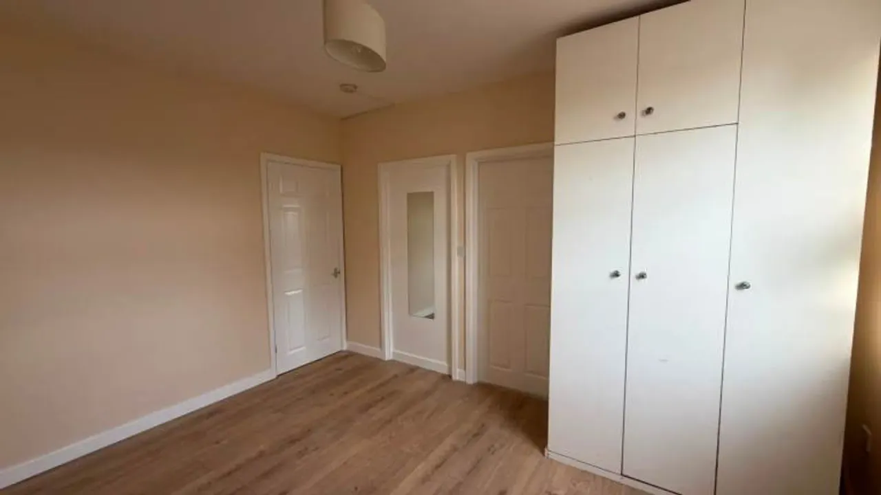 Links Road, London, SW17, photo 4