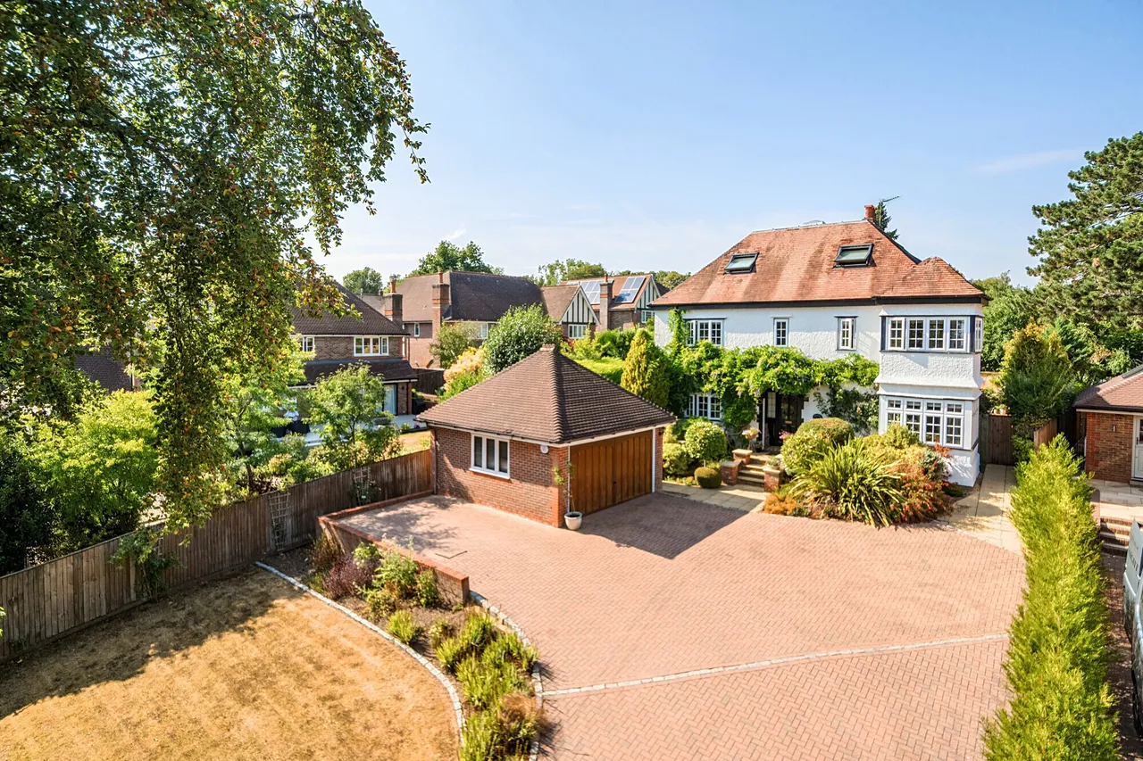 Lee Road, Saunderton, HP27, photo 8