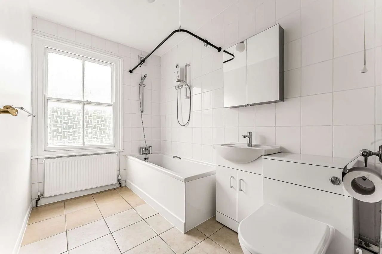 Burdett Road, London, E3, photo 4