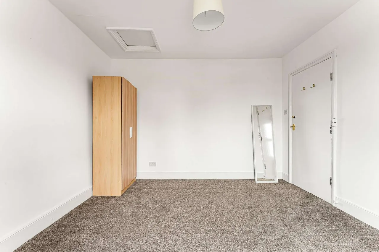 Burdett Road, London, E3, photo 9