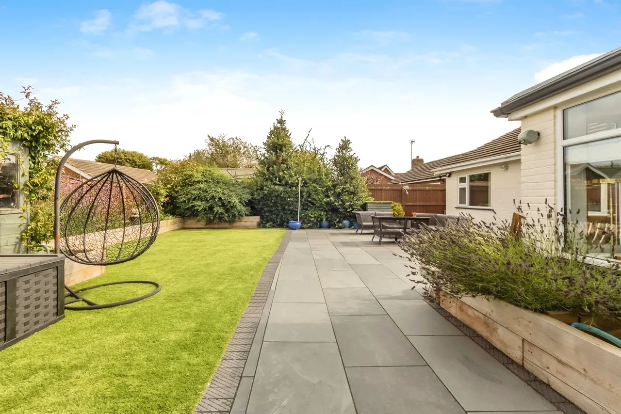 Conery Gardens, Whatton, NG13, photo 9