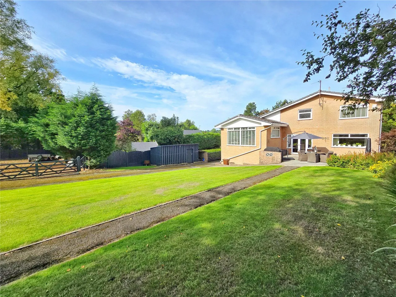 Oaken Close, Bacup, OL13, photo 35