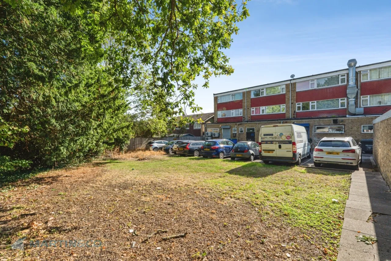 Anchor Hill, Knaphill, GU21, photo 12