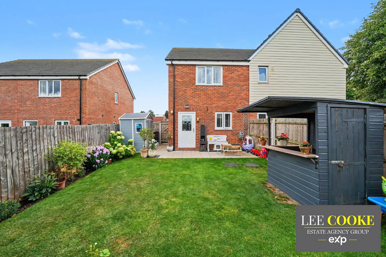 Abbey Road, Green Lanes, Bilston, WV14 6PS, photo 3