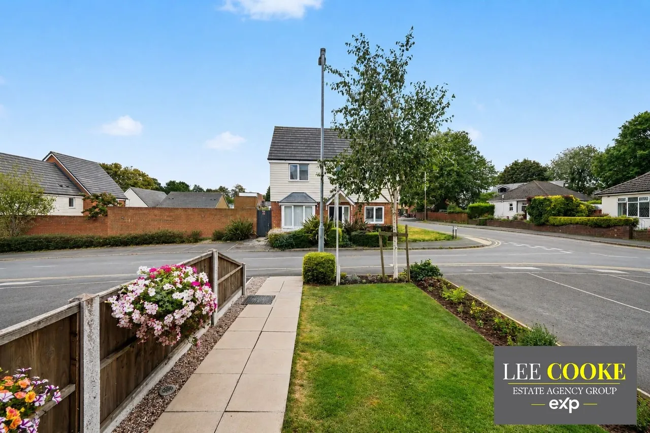 Abbey Road, Green Lanes, Bilston, WV14 6PS, photo 7