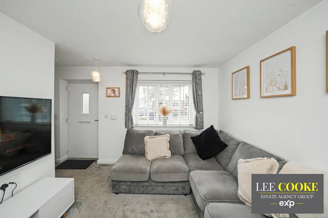 Abbey Road, Green Lanes, Bilston, WV14 6PS, photo 12