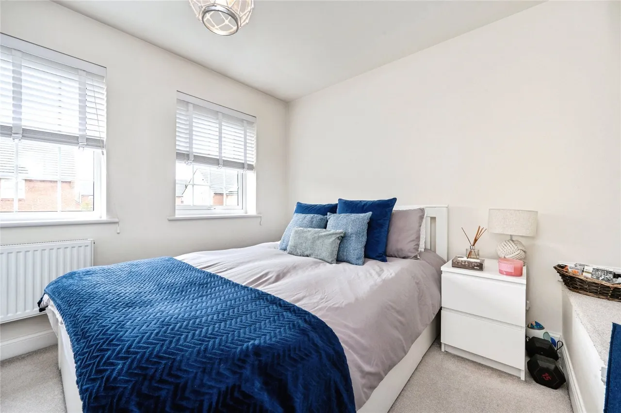 Chadwick Crescent, Bedfordshire, LU7, photo 9