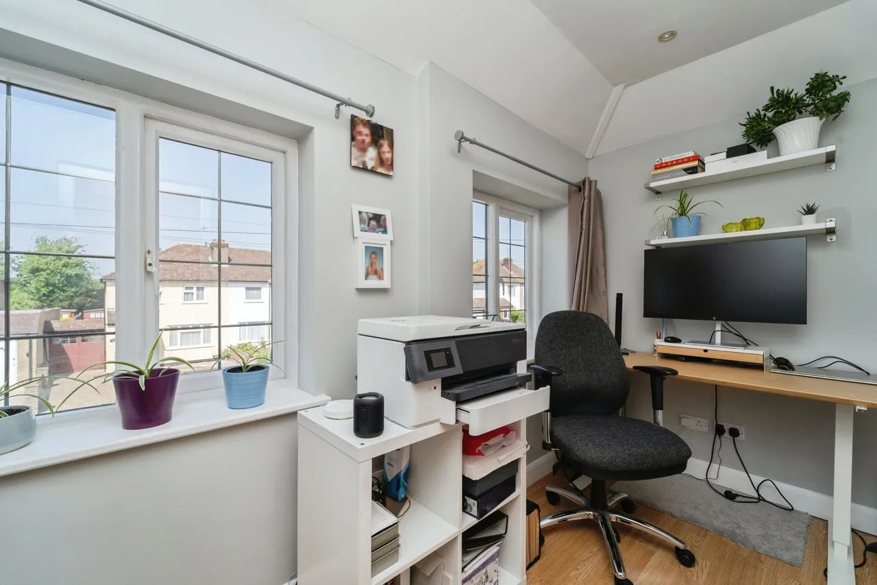 Normanhurst Road, Walton-On-Thames, KT12, photo 16