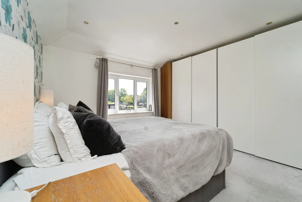 Normanhurst Road, Walton-On-Thames, KT12, photo 12