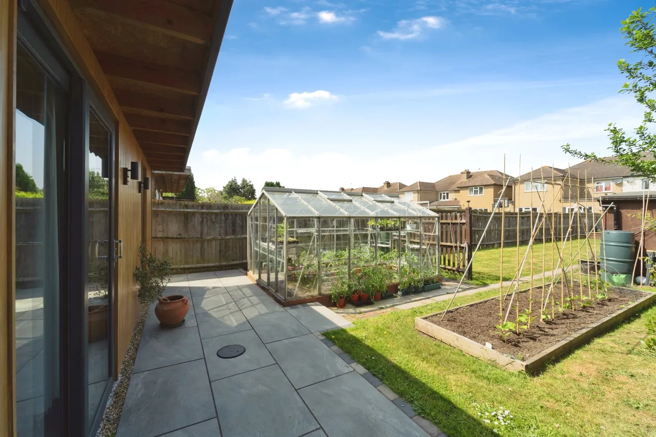 Normanhurst Road, Walton-On-Thames, KT12, photo 19