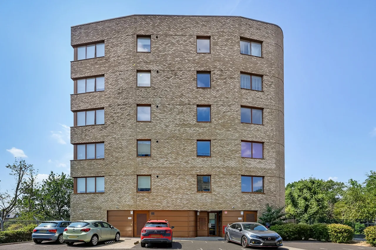 Kenneth Way, Ealing, W5, photo 16