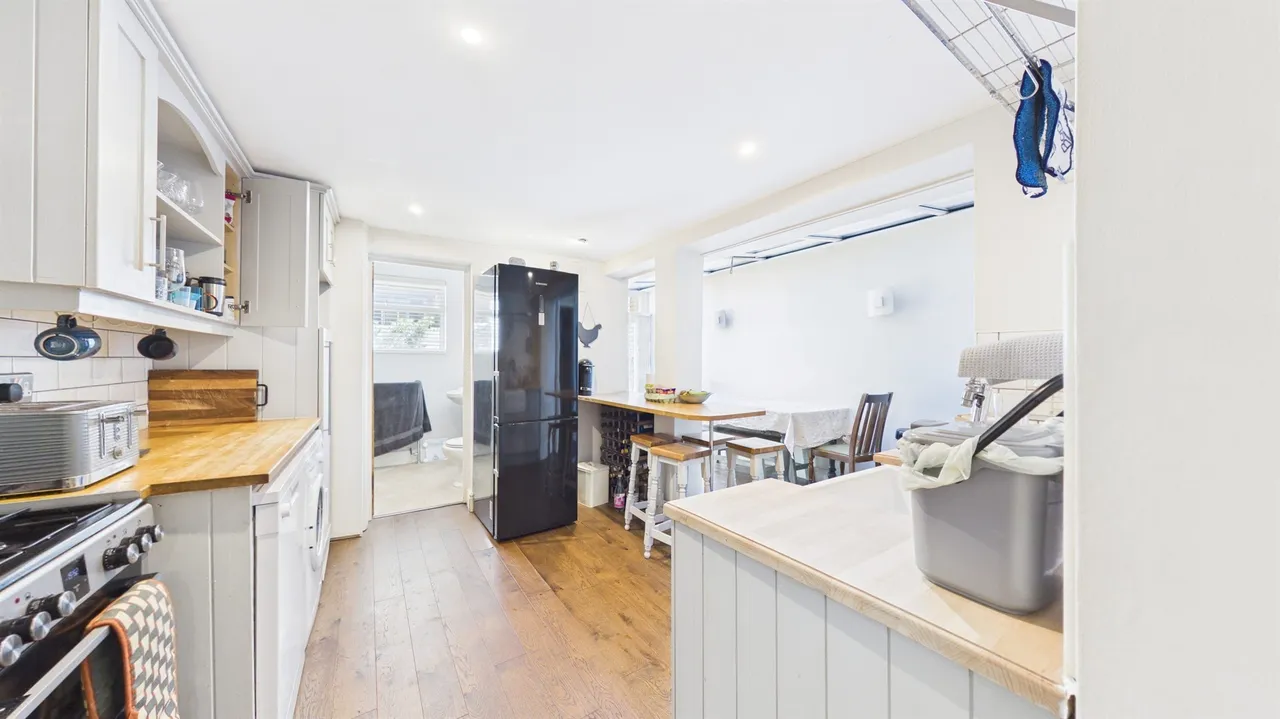 Taybridge Road, London, SW11, photo 11