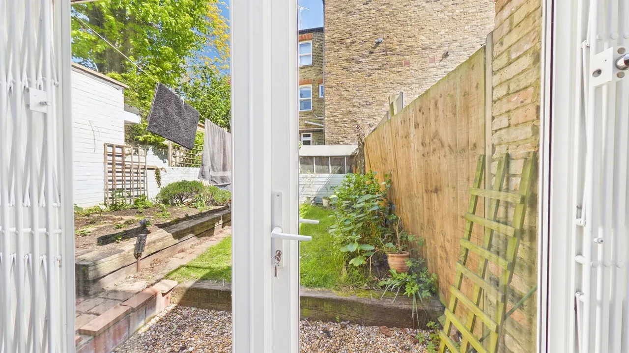 Taybridge Road, London, SW11, photo 18