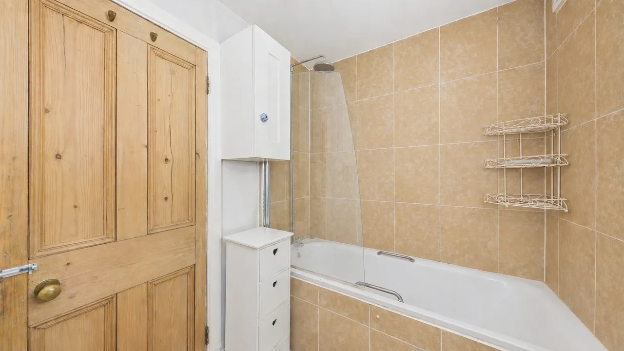 Taybridge Road, London, SW11, photo 16