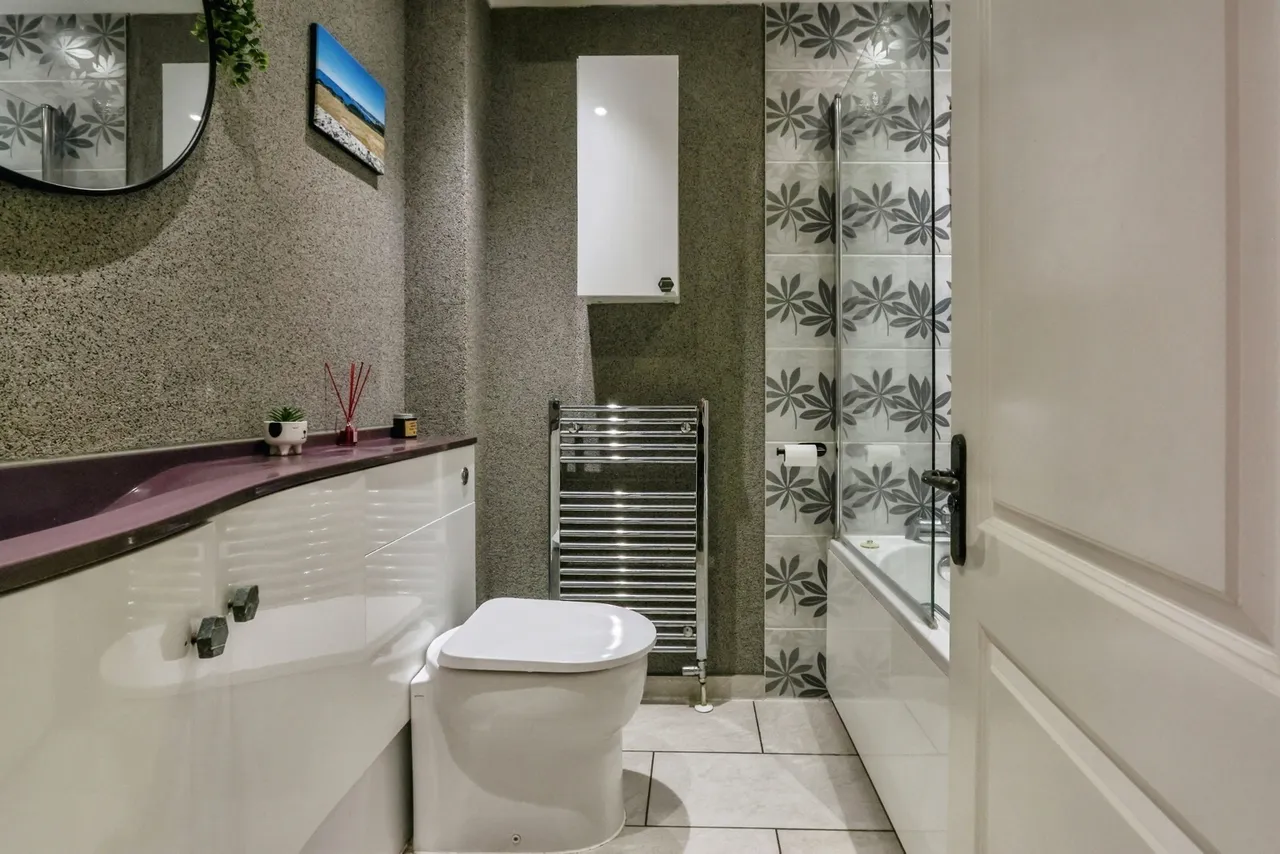 Sixpenny Close, Poole, BH12, photo 8