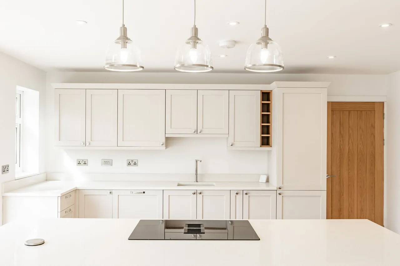 Chain Free Four Bedroom Detached Bung, photo 6