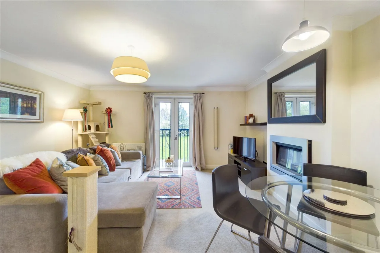 Benham Drive, Spencers Wood, RG7, photo 2