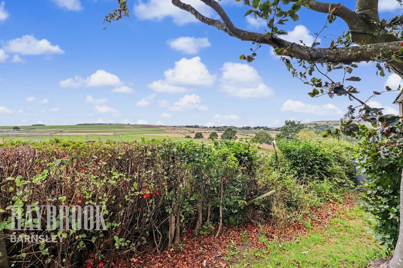 Bluebell Avenue, Penistone, photo 27