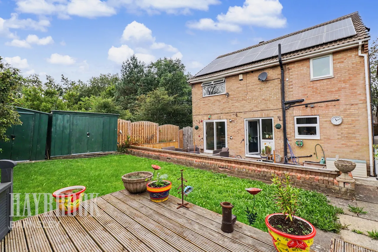 Bluebell Avenue, Penistone, photo 24
