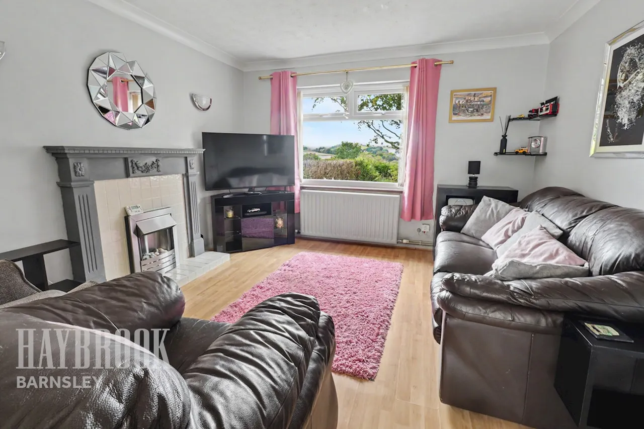 Bluebell Avenue, Penistone, photo 9