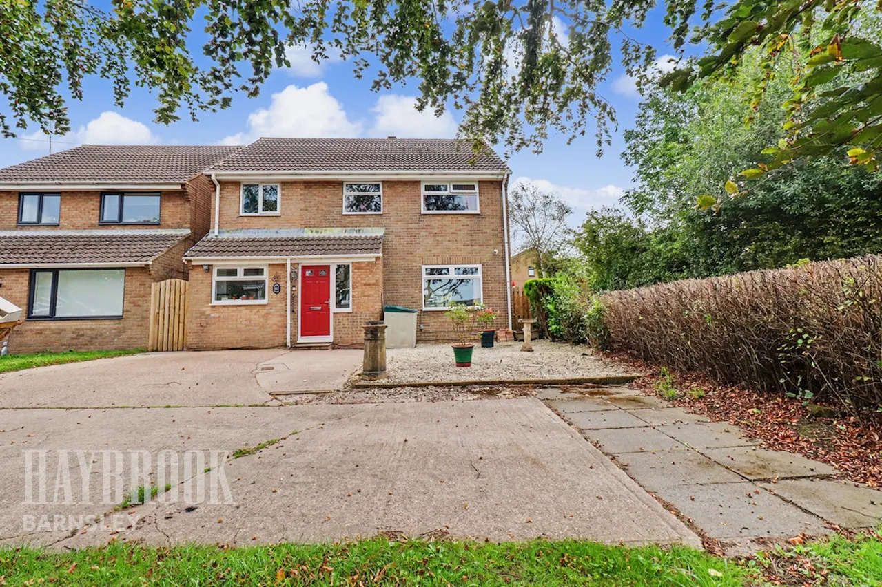 4 bed house for sale, Bluebell Avenue, Penistone