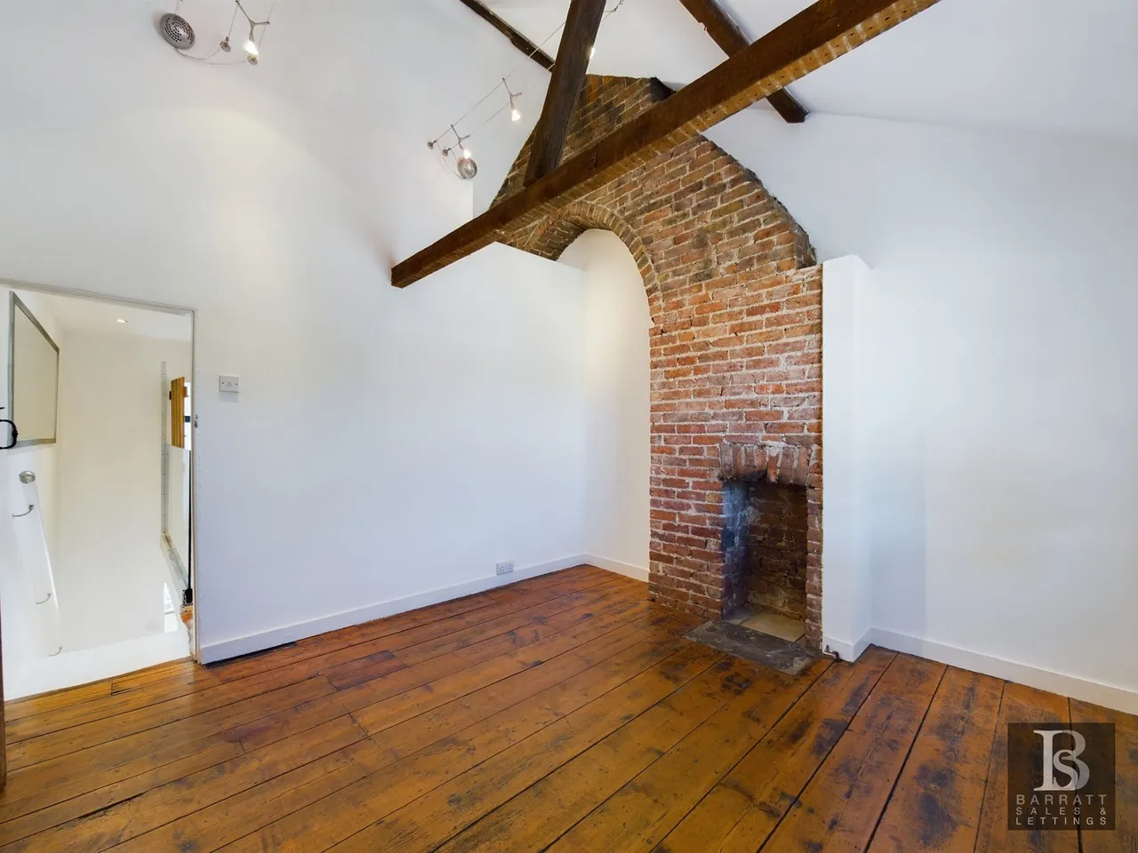St. Leonards Road, Windsor, SL4, photo 11