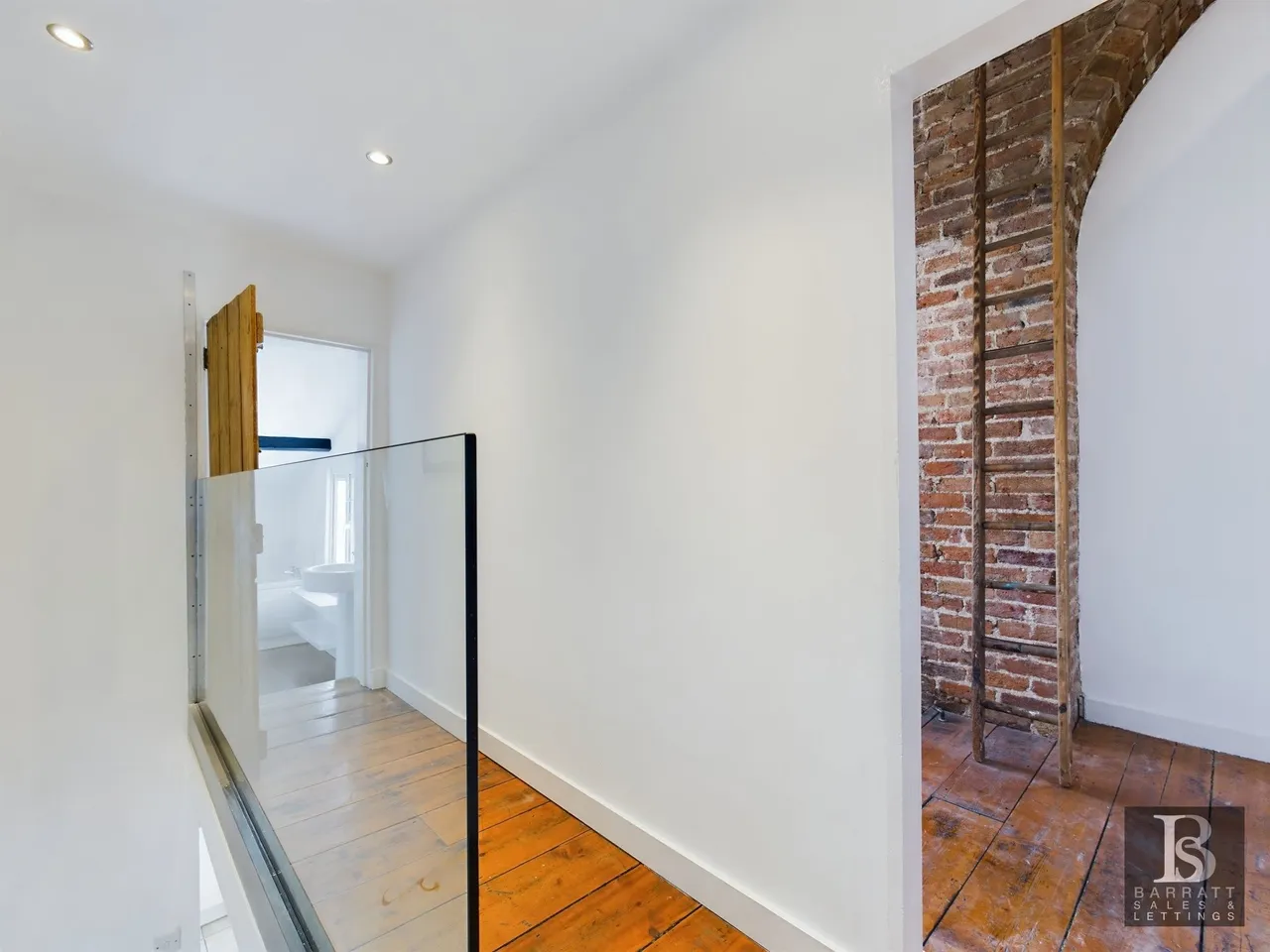 St. Leonards Road, Windsor, SL4, photo 14