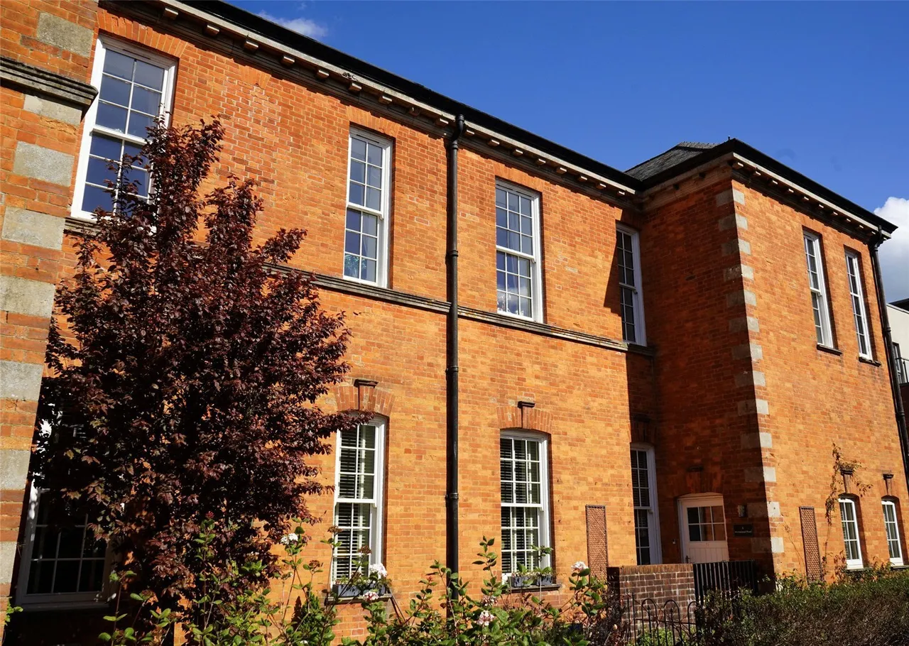 Homestead Road, Chichester, PO19, photo 21