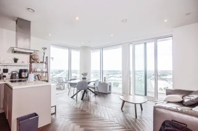 3 bed flat to rent — Lightbox, Salford Quays M50