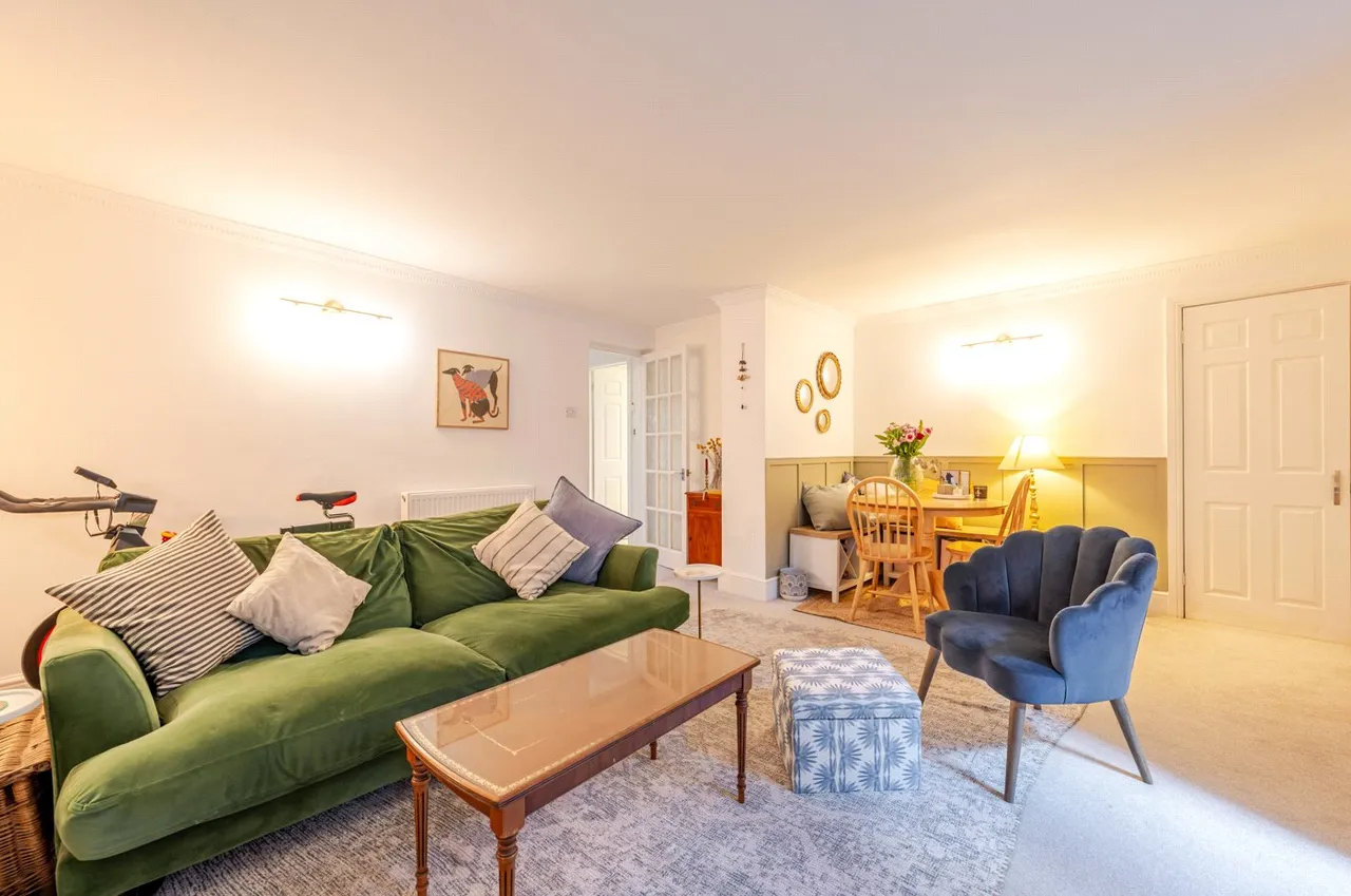 Clarendon Square, Leamington Spa, Warwickshire, CV32, photo 4
