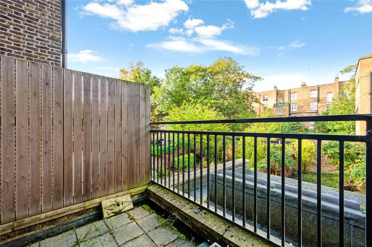 Belsize Road, London, NW6 4TG, photo 11