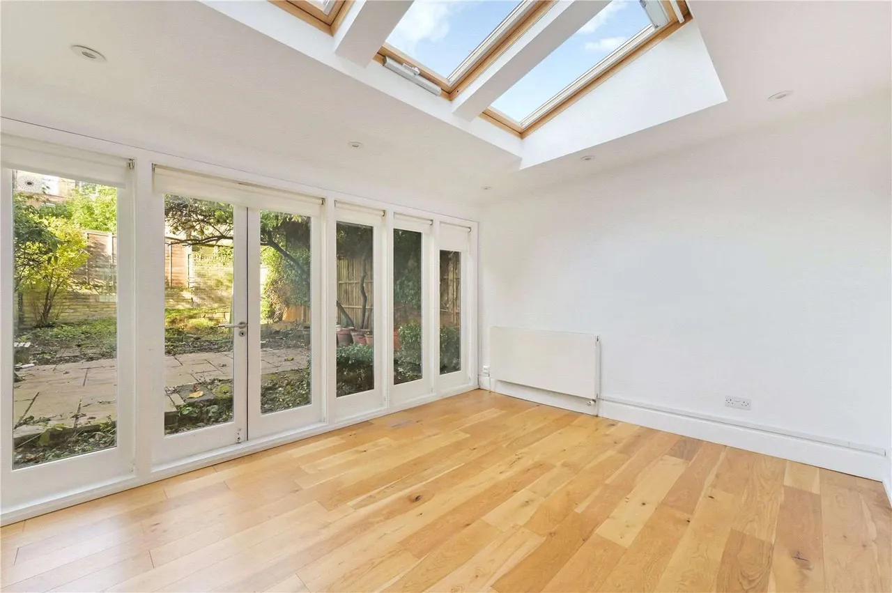 Belsize Road, London, NW6 4TG, photo 4