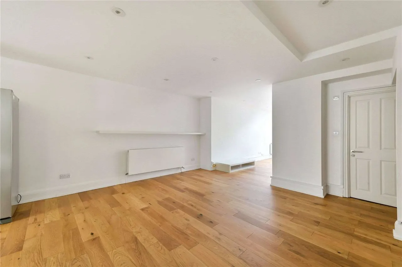 Belsize Road, London, NW6 4TG, photo 3